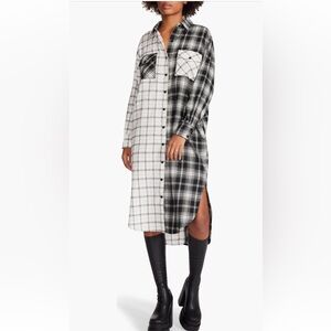 Steve Madden
Rae Mixed Plaid Long Sleeve
Midi Shirtdress - XL